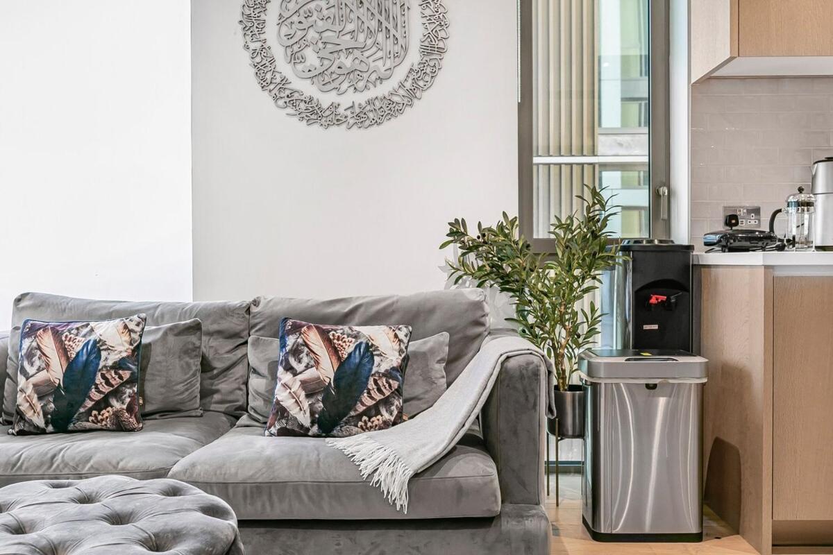 Apartment Luxurious Modern In *
